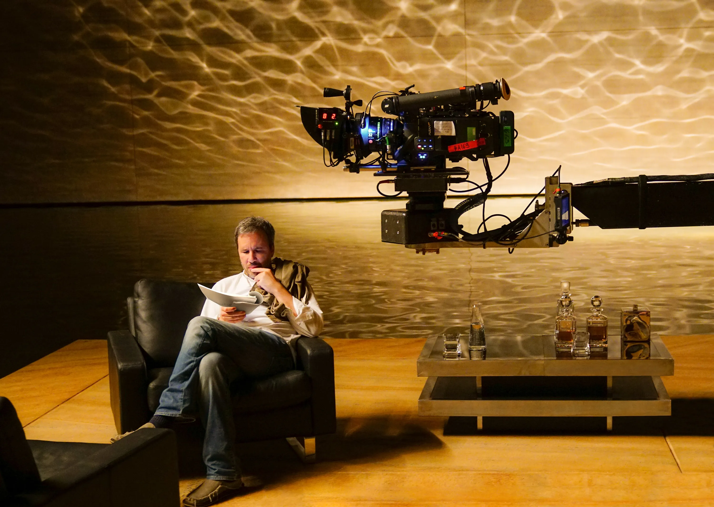 Denis Villeneuve on set